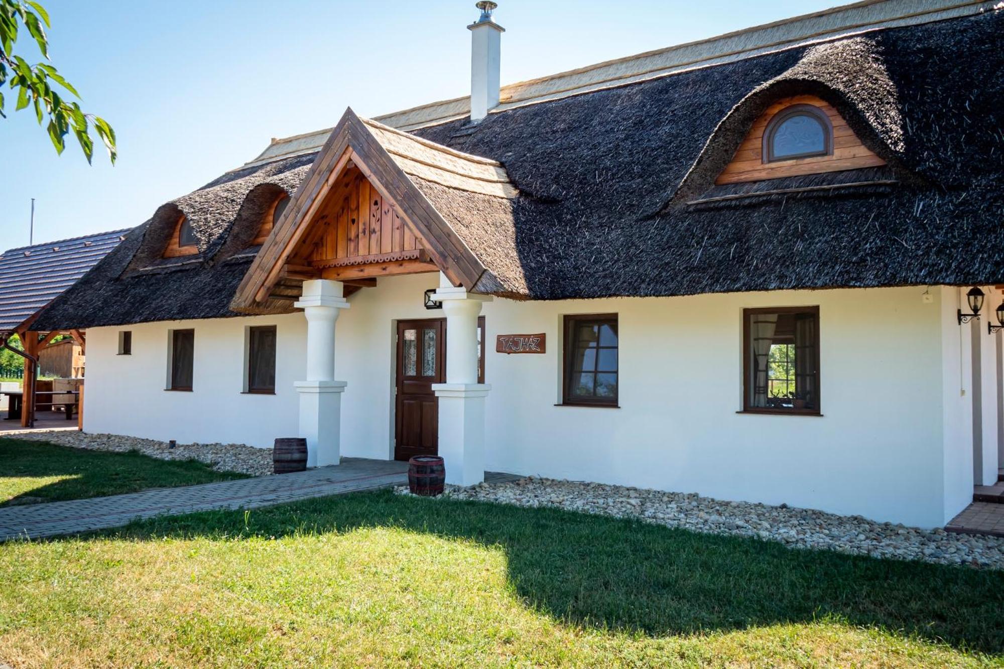 Csodaszarvas Vendeghazak Rabahidveg Exterior photo